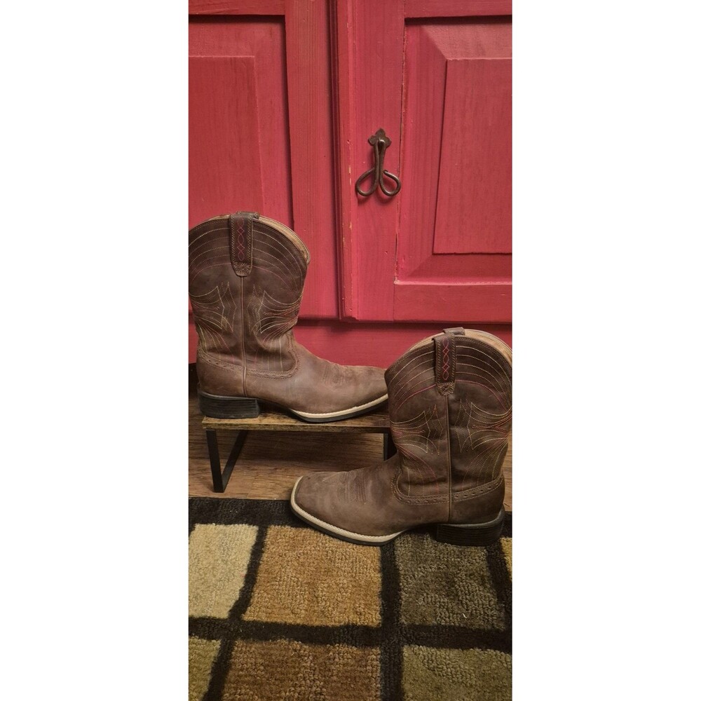Ariat 9.5D Sport Wide Square Toe Cowboy Boots Men Distressed  10010963 Wrn Twice